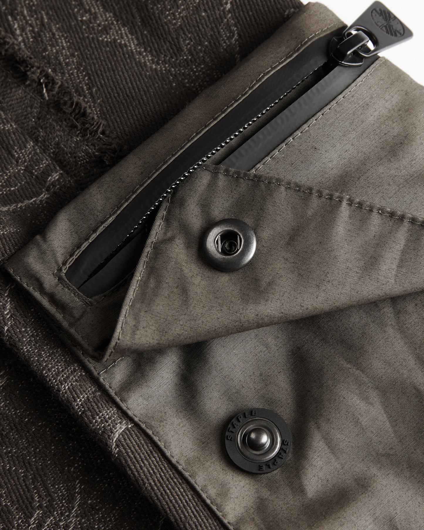 Rainier Tech Cargo Shorts - Shorts | Staple Pigeon