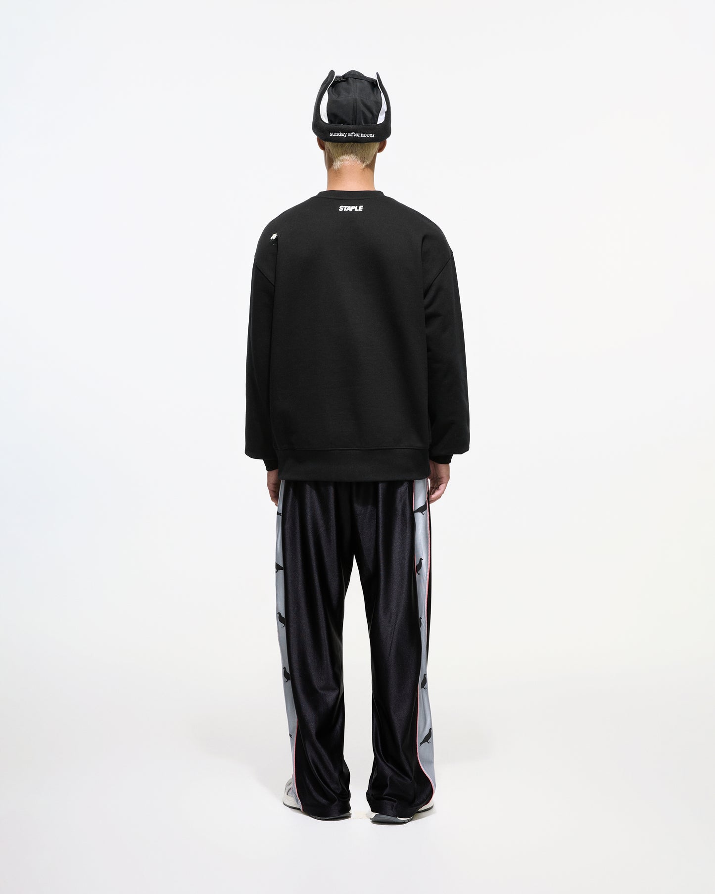 Emb Pigeon Crewneck - Crewneck | Staple Pigeon