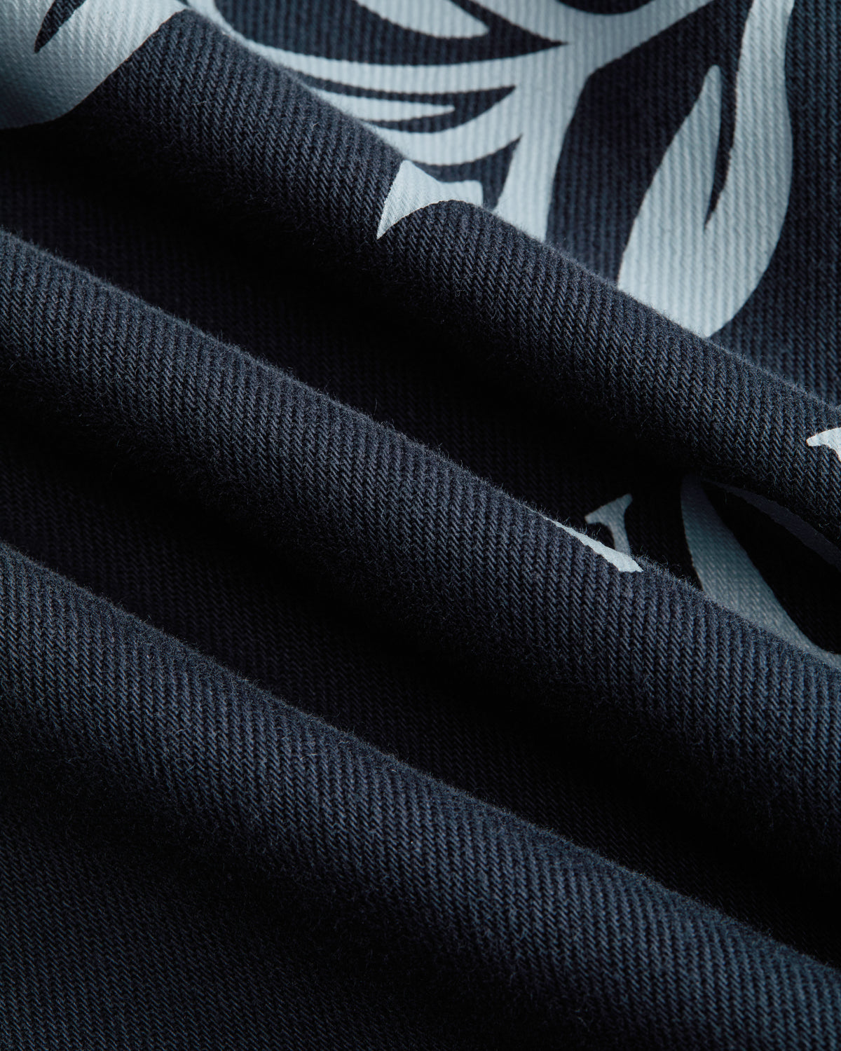 Wreath Twill Shirt - LS Woven | Staple Pigeon